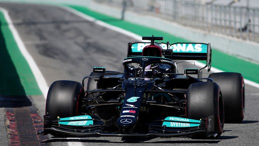 Lewis Hamilton wins Formula 1's Spanish Grand Prix