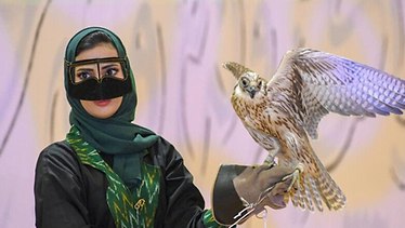 First Saudi woman competes at top falconry show