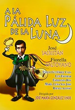 A la pálida luz de la luna